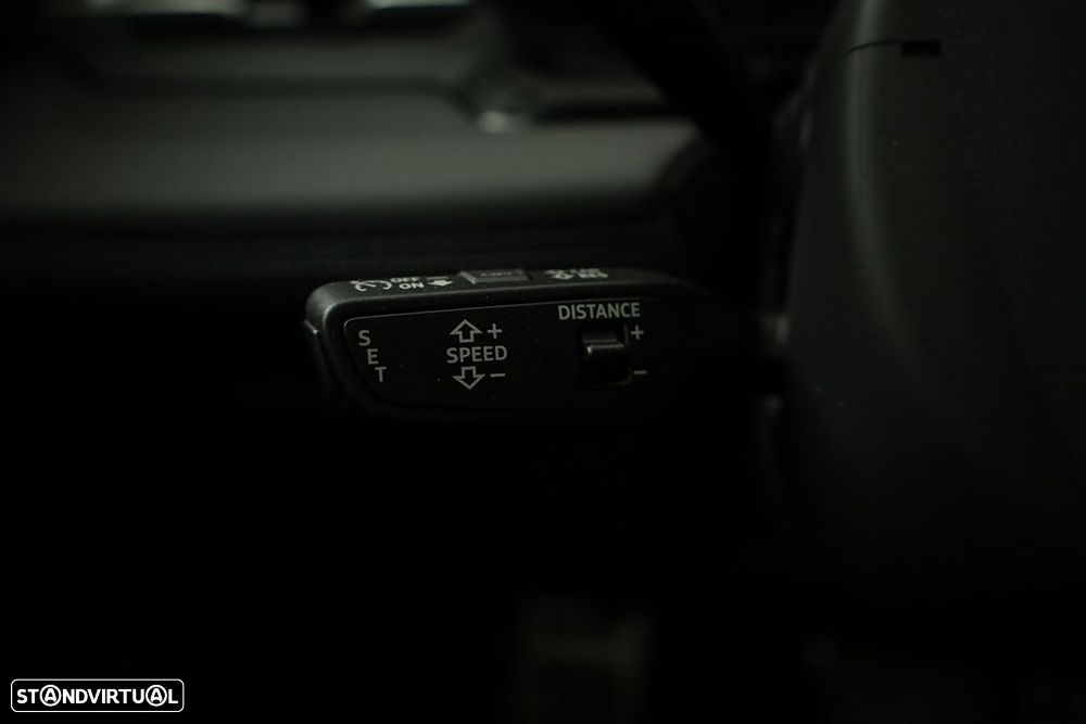 Audi Q6 e-tron 100 kWh Performance SE Business - 17