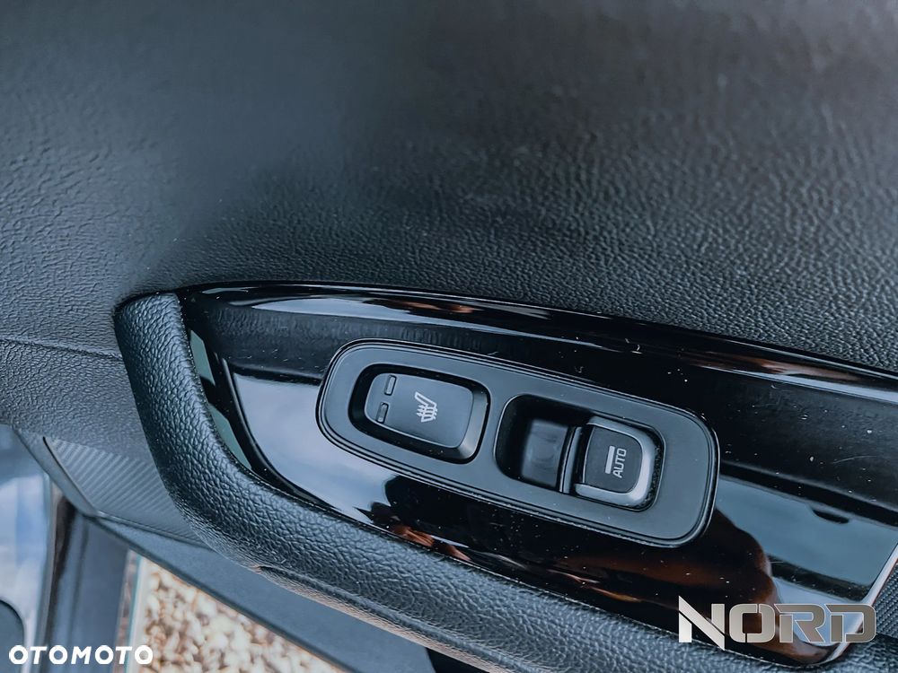 Kia Optima Plug-in Hybrid - 16