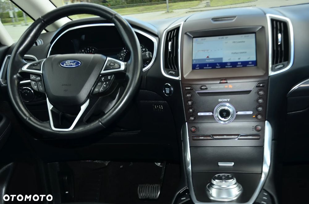 Ford S-Max 2.0 EcoBlue Titanium - 24