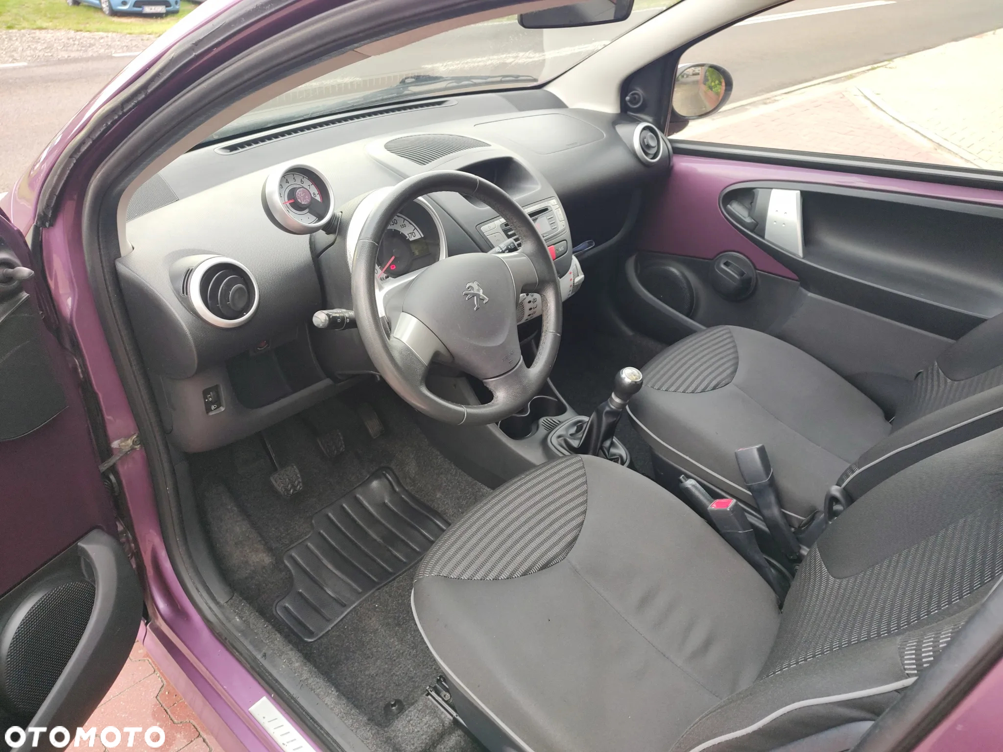 Peugeot 107 (70) 68 envy - 23
