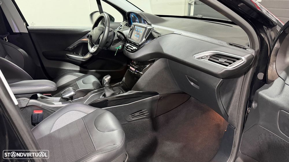 Peugeot 2008 PureTech 110 Stop&Start Allure - 16