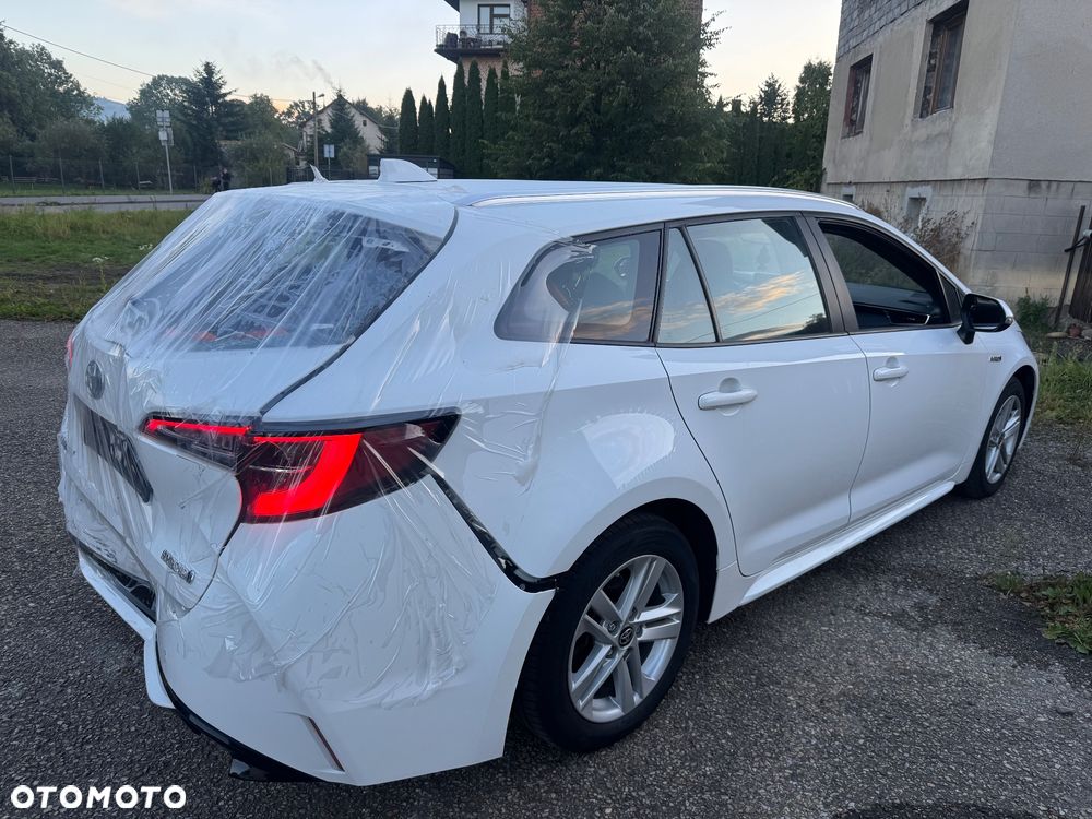 Toyota Corolla 2.0 Hybrid Comfort - 13
