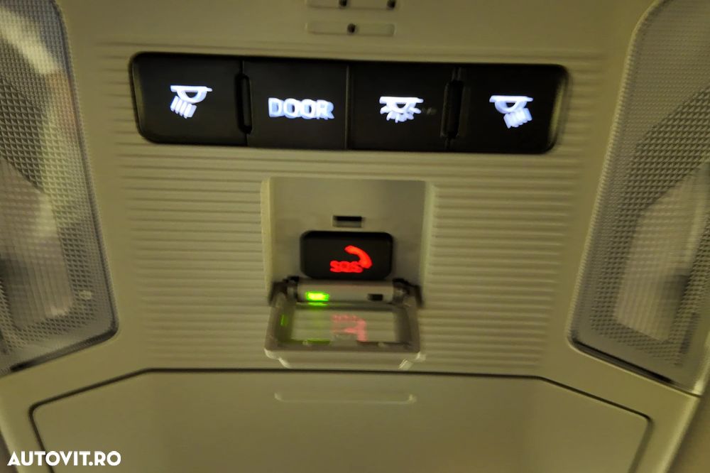 Toyota RAV4 2.5 Hybrid VVT-iE 4x4 Luxury - 29