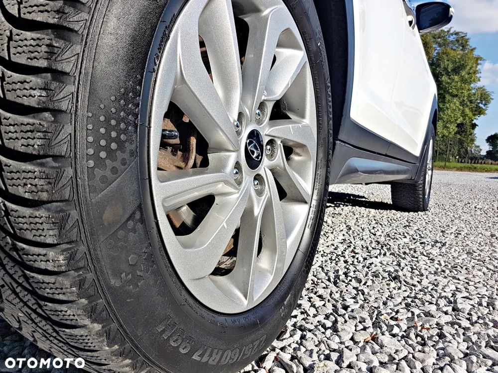 Hyundai Tucson 1.7 CRDI BlueDrive Premium 2WD DCT - 9