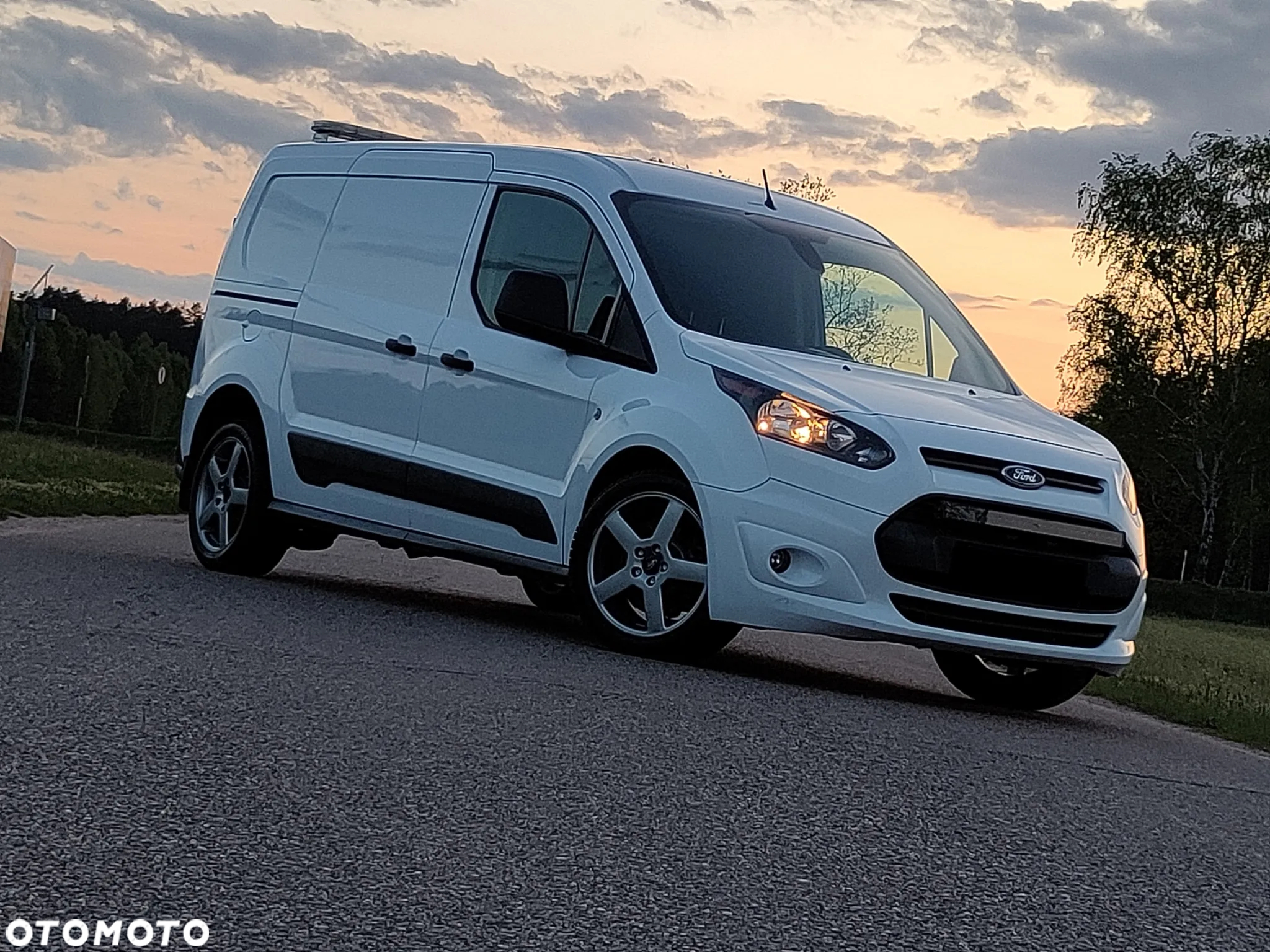 Ford Connect - 12