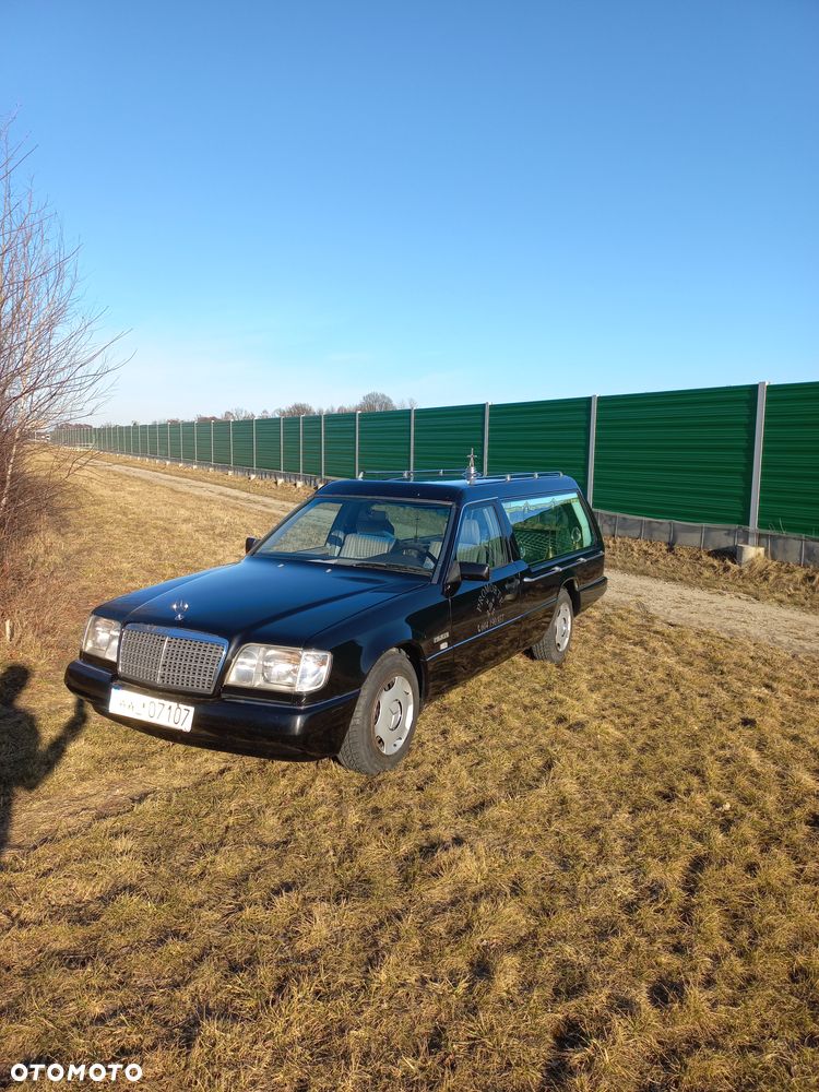Mercedes-Benz W124 E klasa - 11