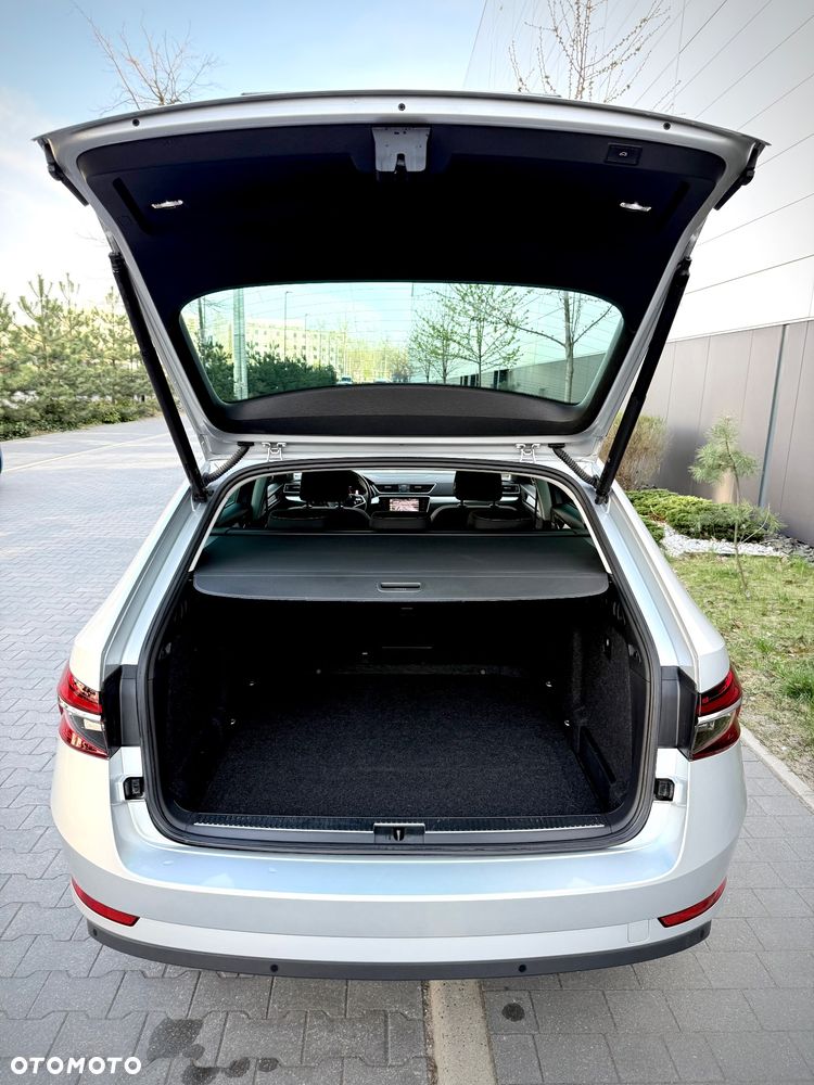 Skoda Superb 1.5 TSI Ambition DSG - 19