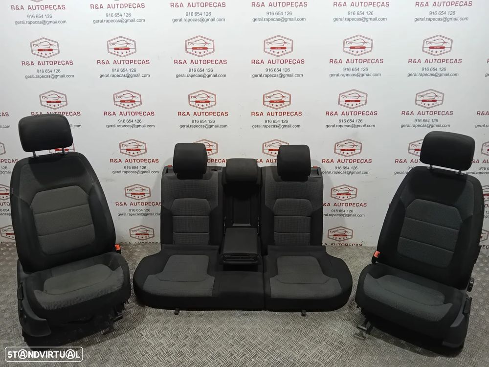 Conjunto de Bancos Passat B7 em Tecido Original - 16
