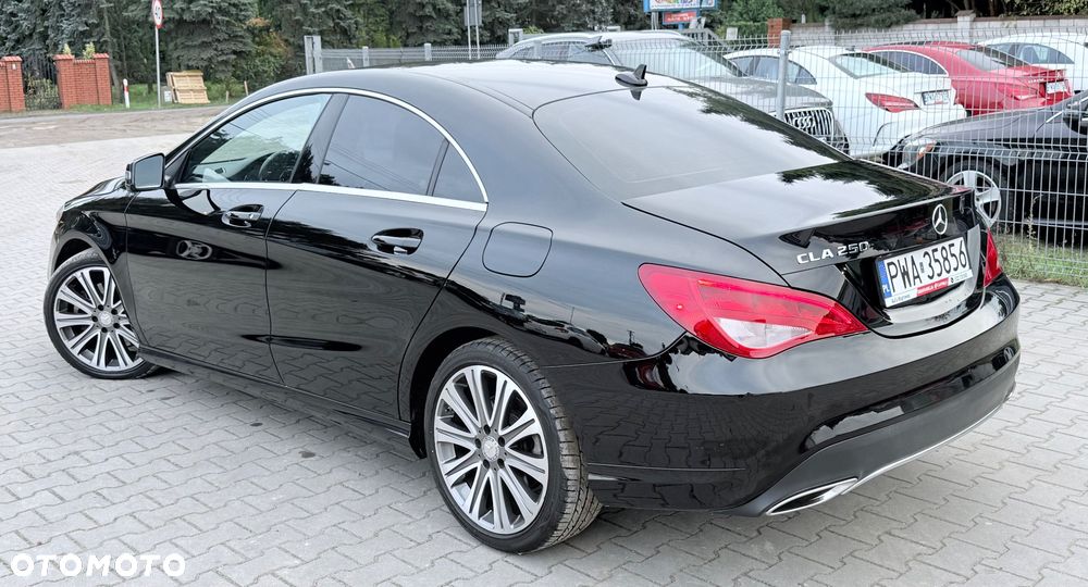 Mercedes-Benz CLA - 23