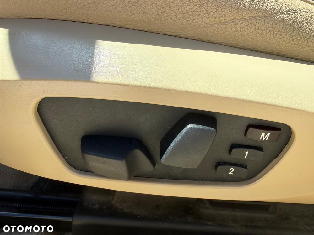 BMW Seria 3 328i - 22