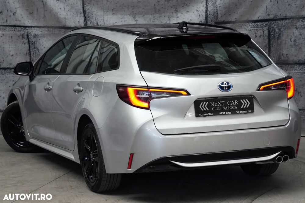 Toyota Corolla 2.0 HSD Exclusive - 3