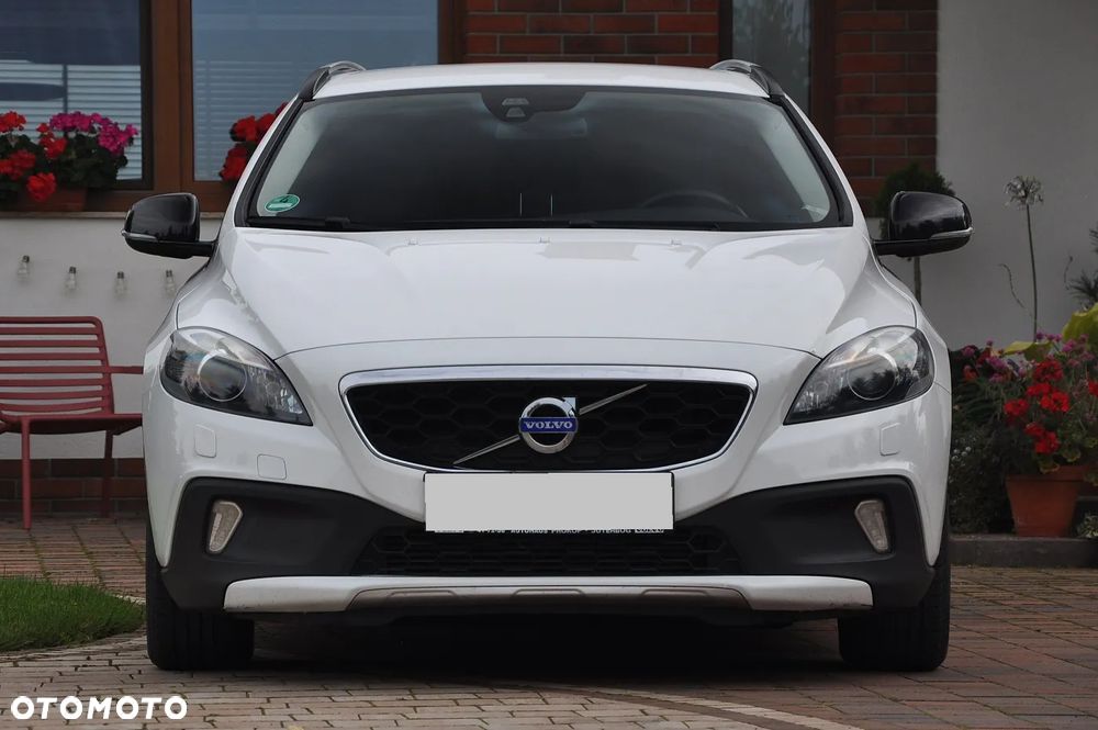 Volvo V40 Cross Country - 9