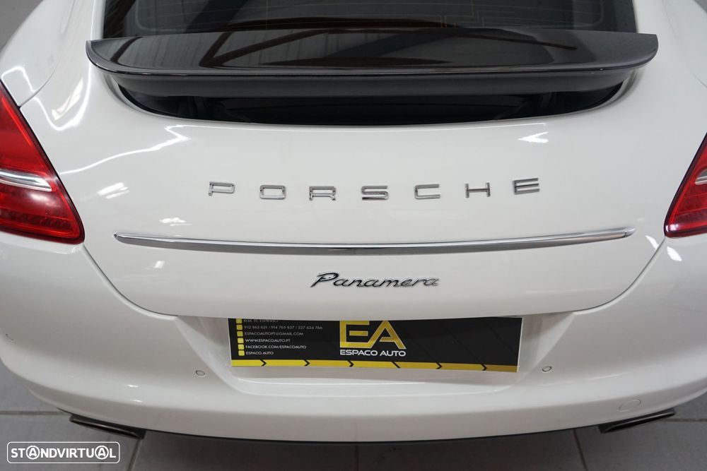 Porsche Panamera Platinum Edition - 12