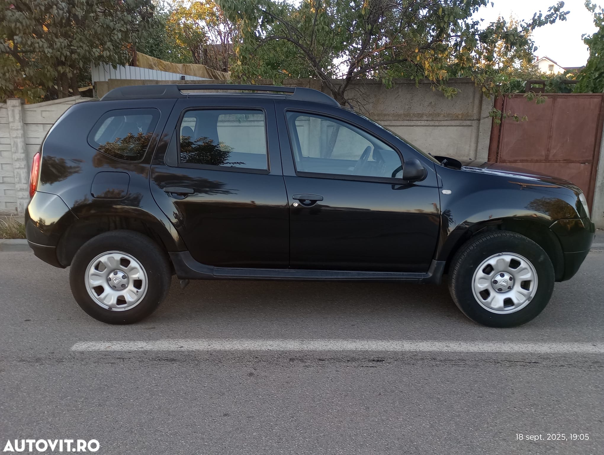 Dacia Duster 1.6 4x2 Laureate - 5