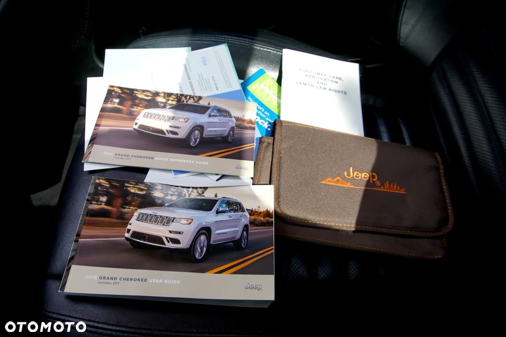 Jeep Grand Cherokee - 19