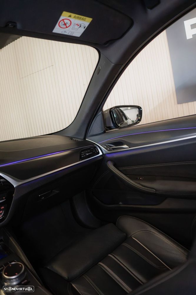 BMW 520 e Pack M - 29