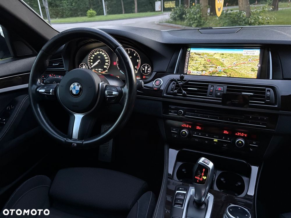 BMW Seria 5 525d xDrive - 21