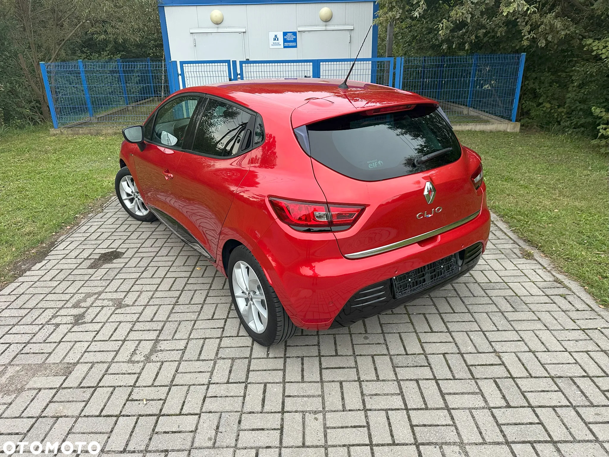 Renault Clio 1.2 16V Limited EU6 - 5