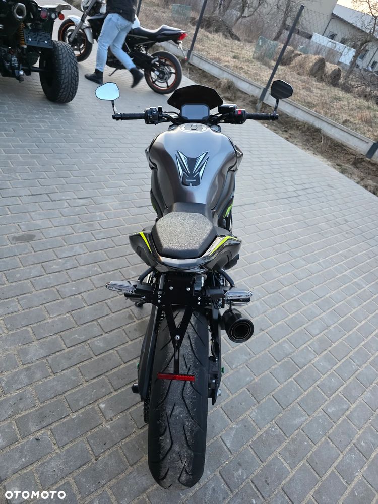 Kawasaki Z 900 - 27