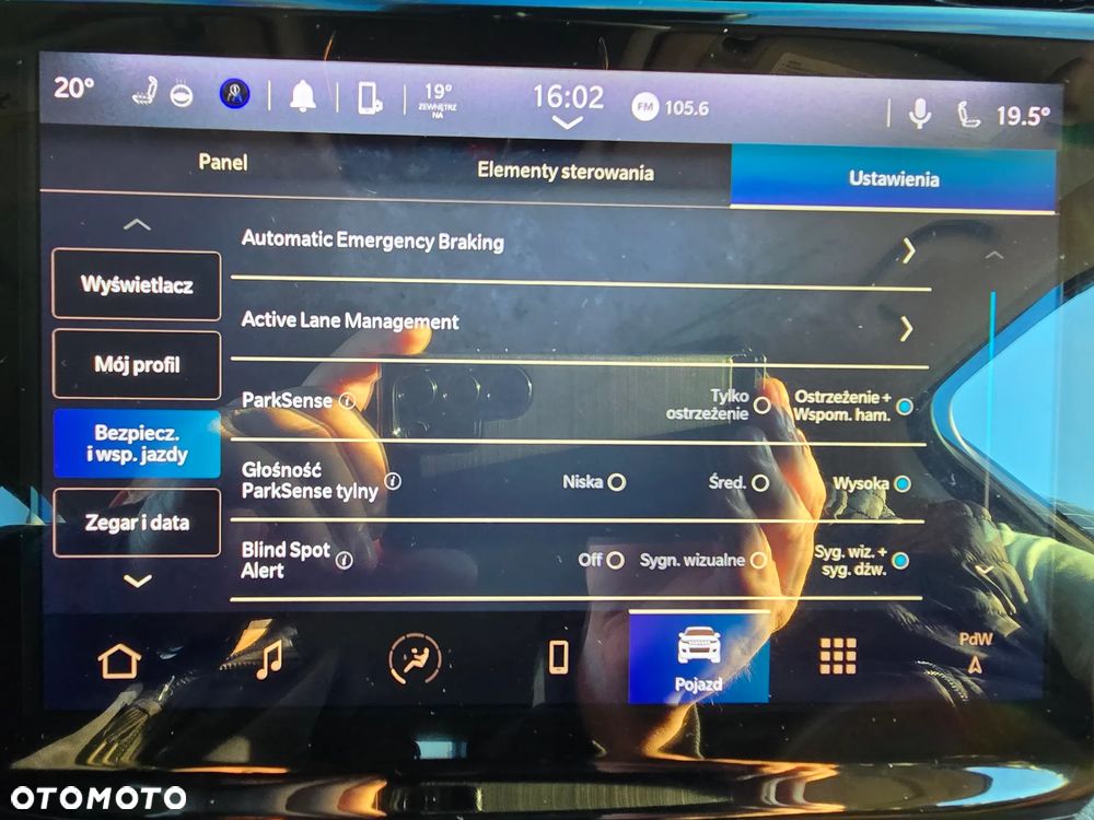 Jeep Grand Cherokee - 37