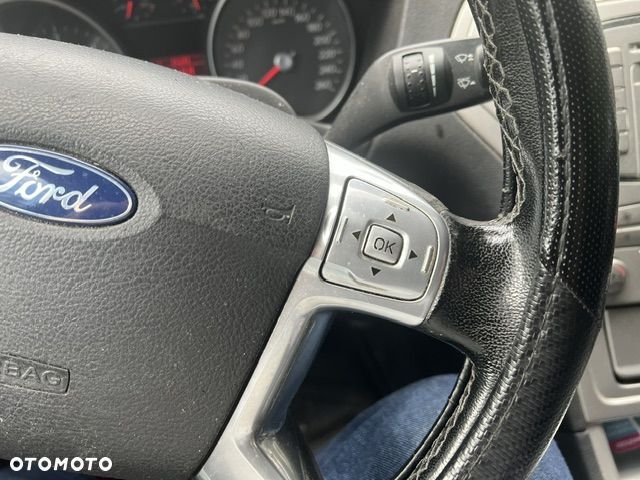 Ford Mondeo 2.0 TDCi Ambiente - 11