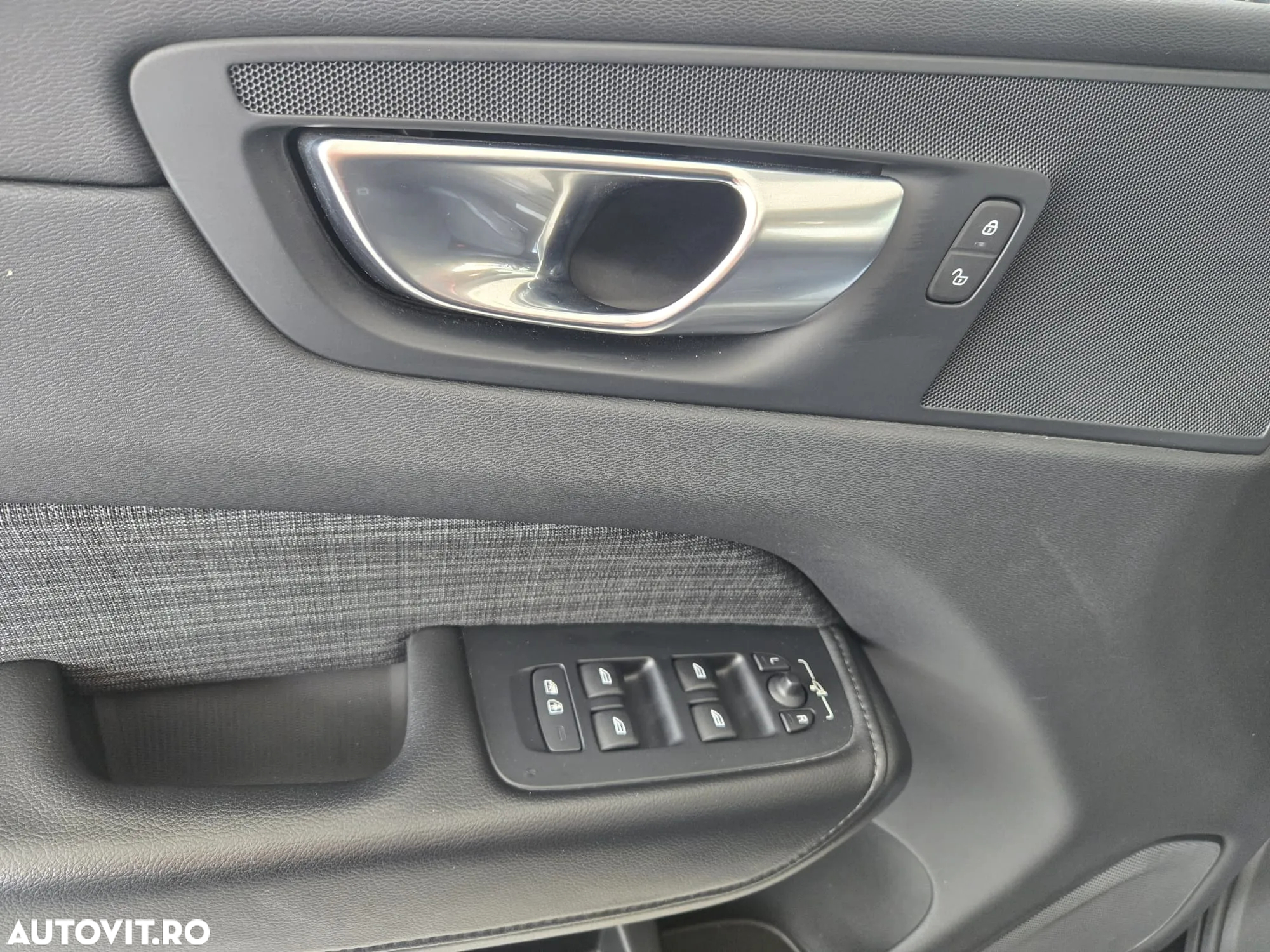 Volvo XC 60 Recharge T6 AWD AT Core - 19