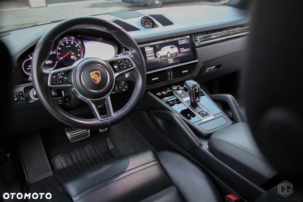Porsche Cayenne - 27
