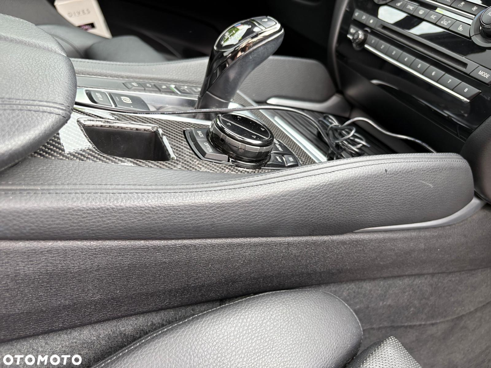 BMW X5 M M50d - 35