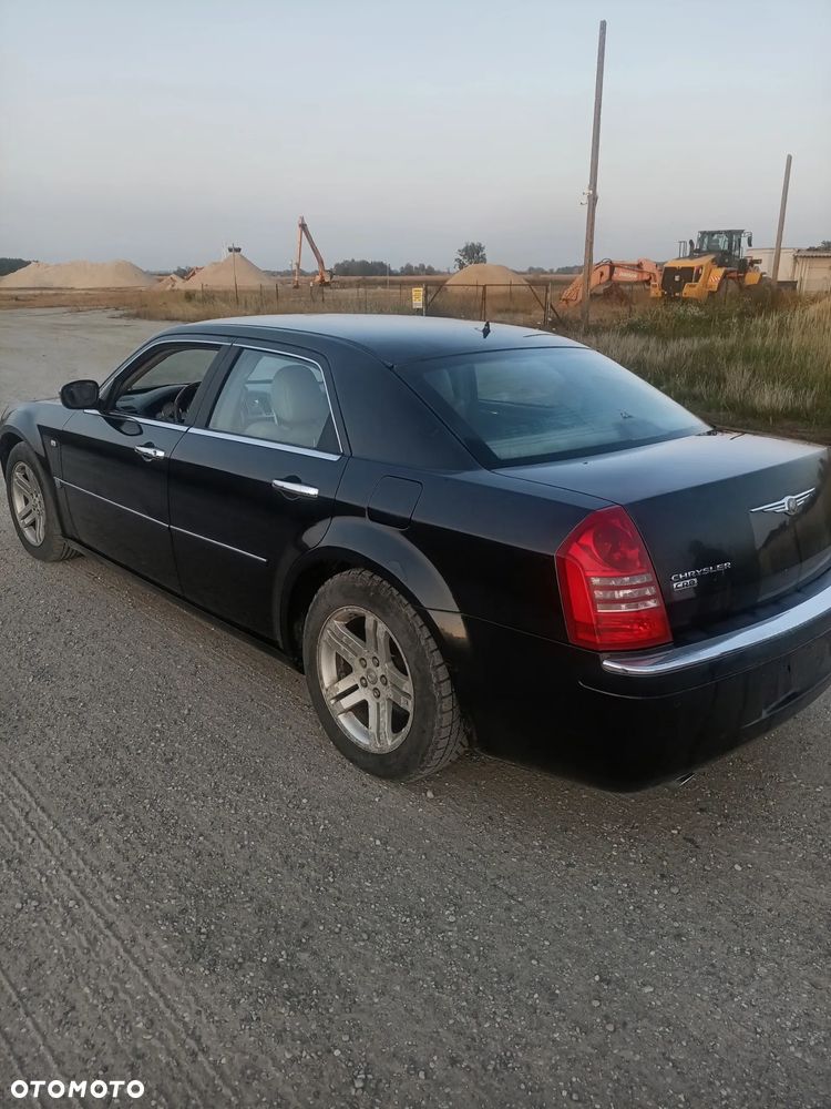 Chrysler 300C - 5