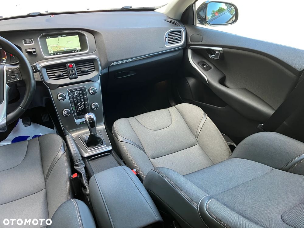 Volvo V40 Cross Country D2 Linje Svart - 34