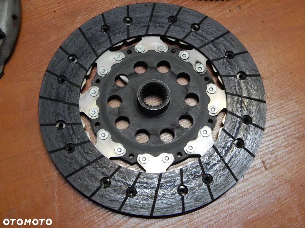 Sprzegło dwumasa 2.5 turbo benz 30681137 Volvo v50 s40 xc90 c30 s80 s60 05-13 Łuków części - 3
