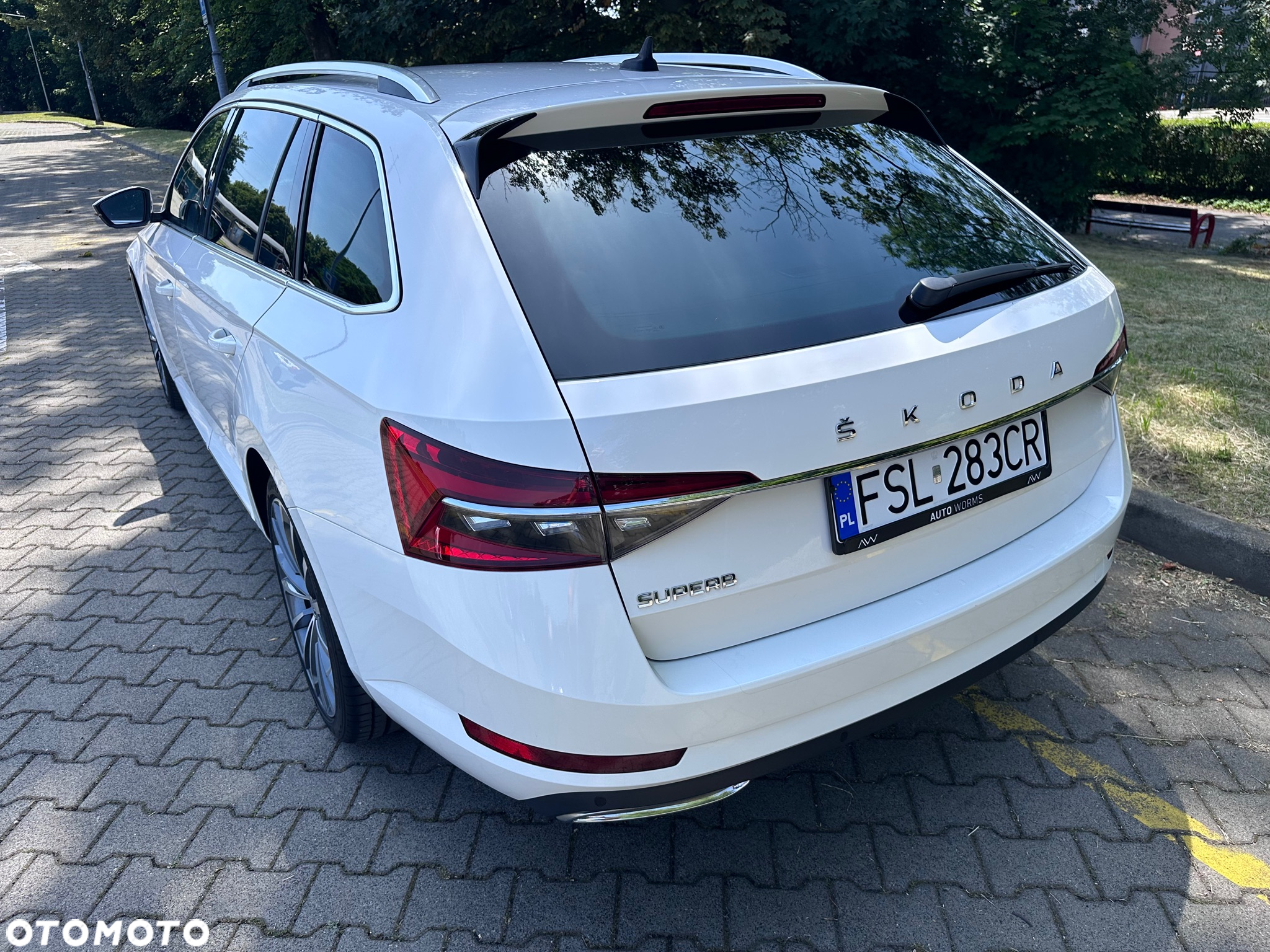 Skoda Superb 2.0 TDI L&K DSG - 7