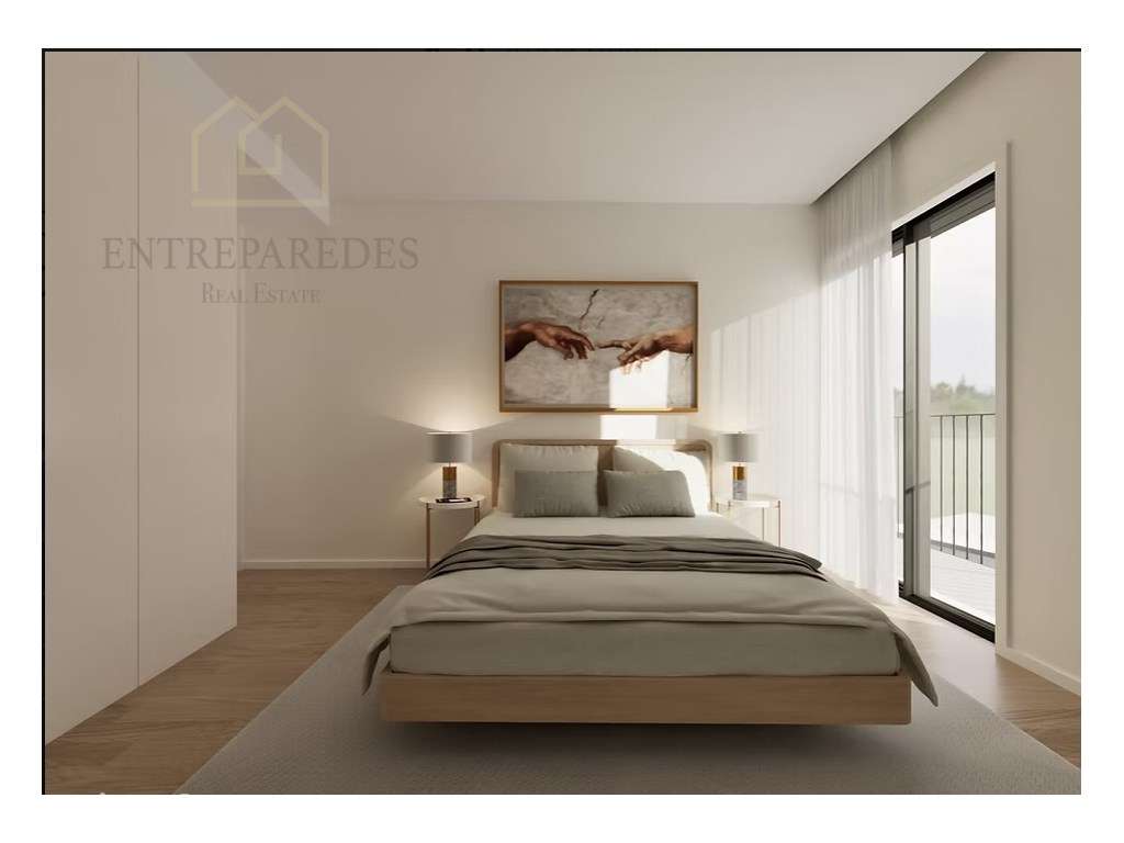 Apartamento T0+1 próximo as universidades, para comprar no Porto - Grande imagem: 2/17