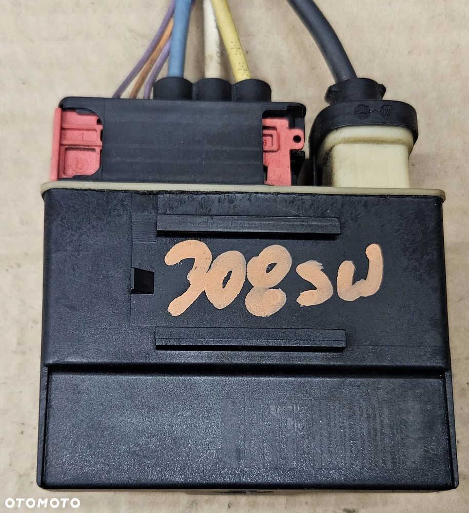 Peugeot 308  3008 5008 Citroen C4 C5 Berlingo   moduł przekaźnik sterownik wentylatora 9652021180  9662570880 - 1