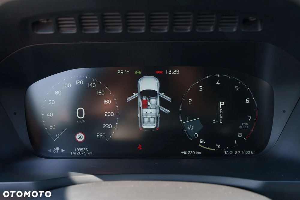 Volvo XC 90 T6 AWD Momentum 7os - 26