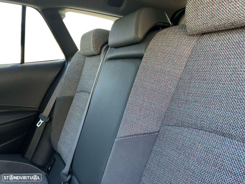 Toyota Corolla Touring Sports 1.8 Hybrid Comfort Plus - 11