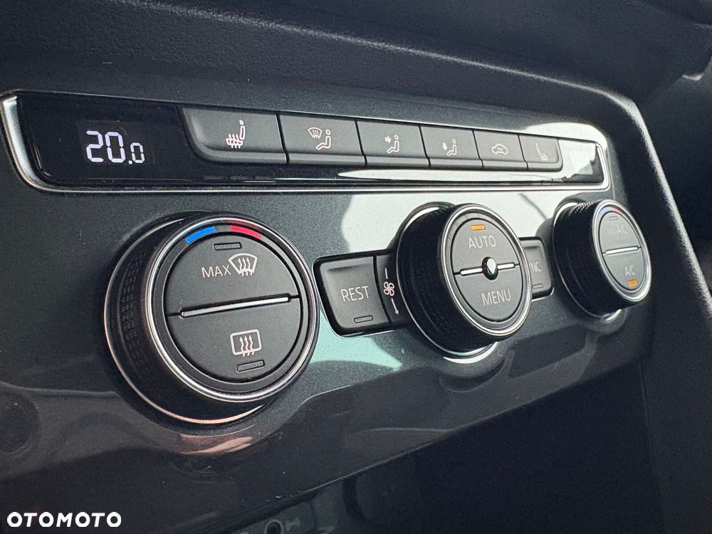 Volkswagen Tiguan - 27