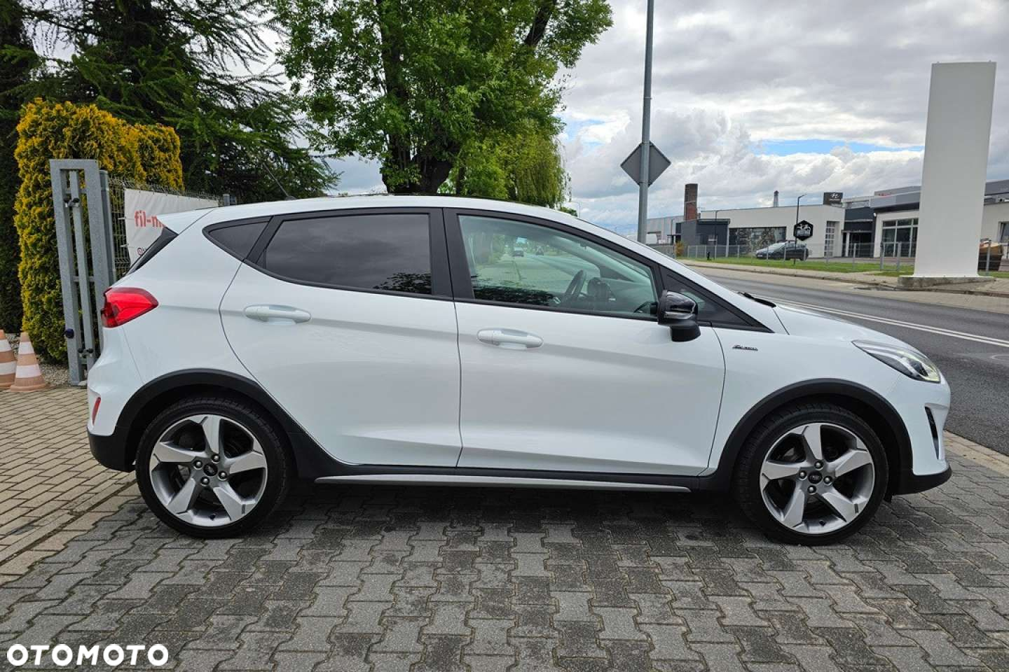 Ford Fiesta - 12