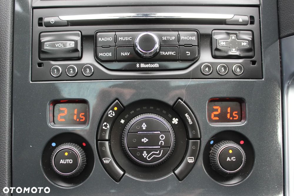 Peugeot 3008 HDi FAP 150 Premium - 25