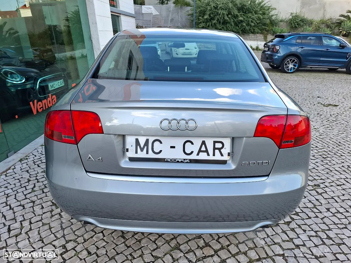 Audi A4 2.0 TDI S-line - 5