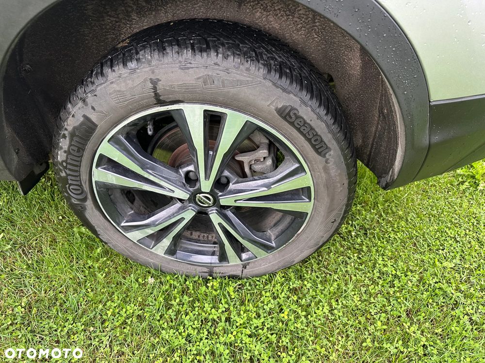 Nissan Qashqai 1.3 DIG-T N-Connecta - 17