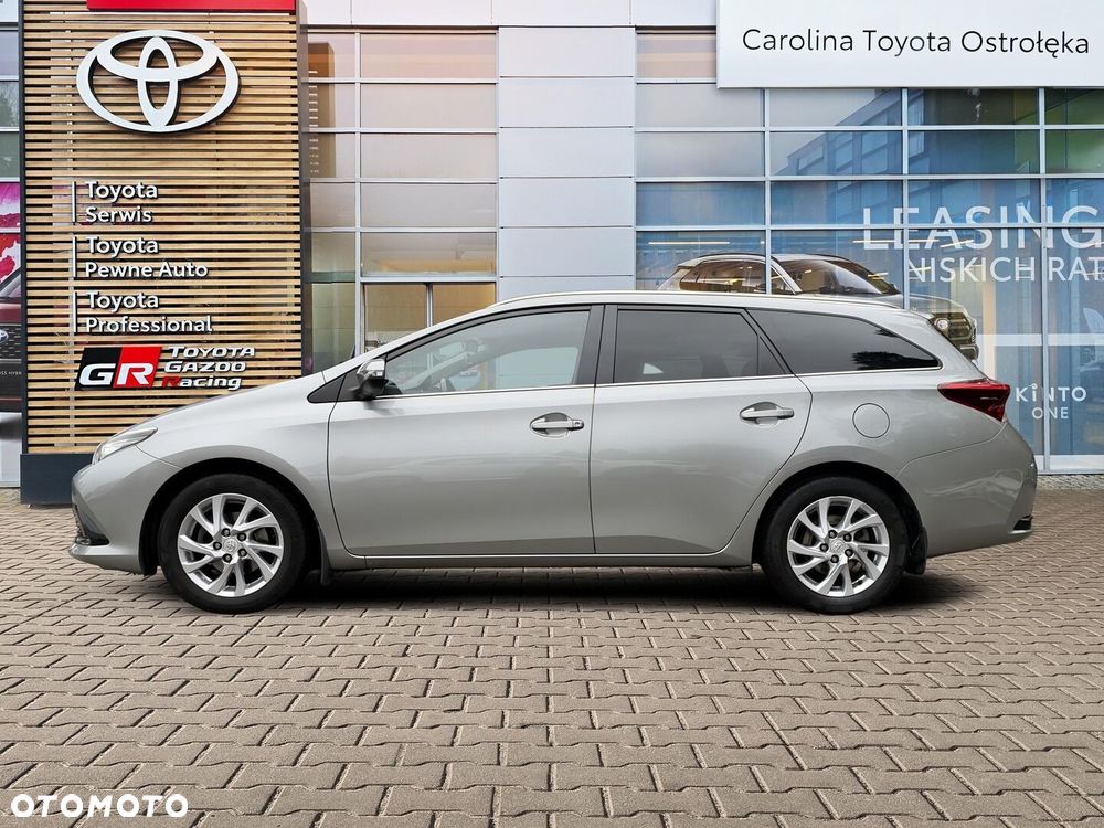 Toyota Auris 1.6 Premium Comfort - 8