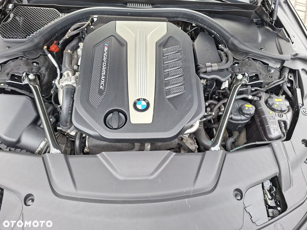 BMW Seria 7 750Ld xDrive - 37