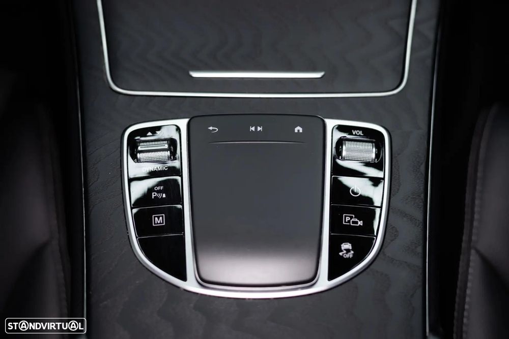 Mercedes-Benz GLC 300 de 4Matic 9G-TRONIC AMG Line - 32