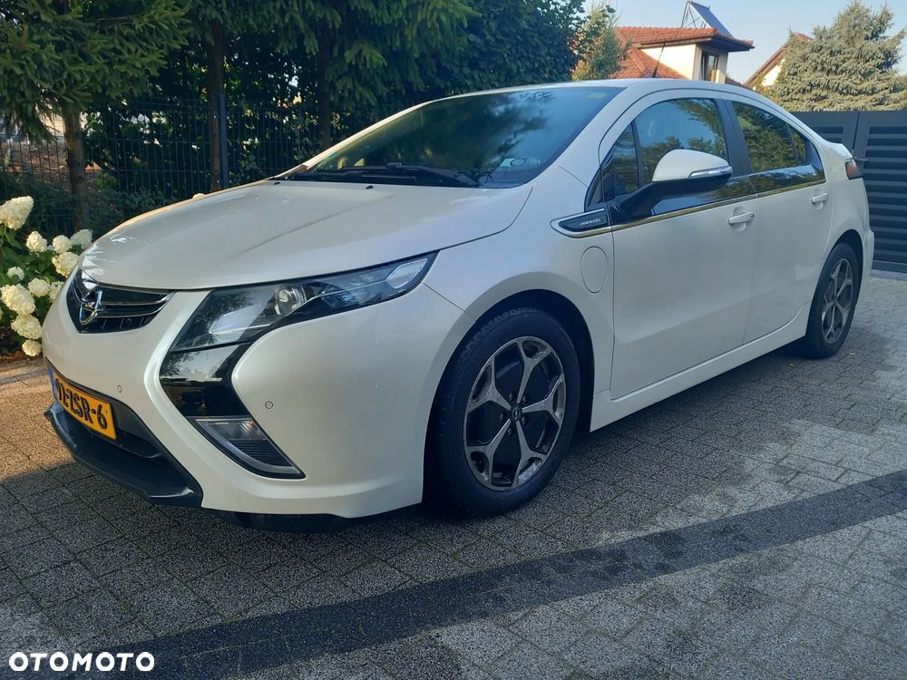 Opel Ampera - 4