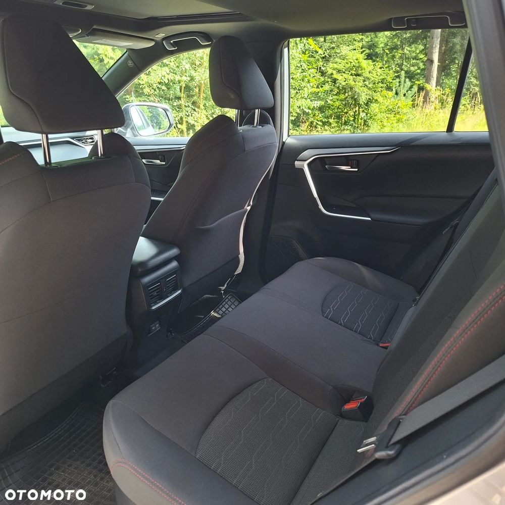 Toyota RAV4 - 5