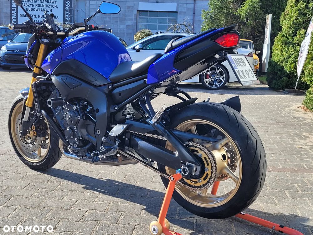 Yamaha FZ8 - 16