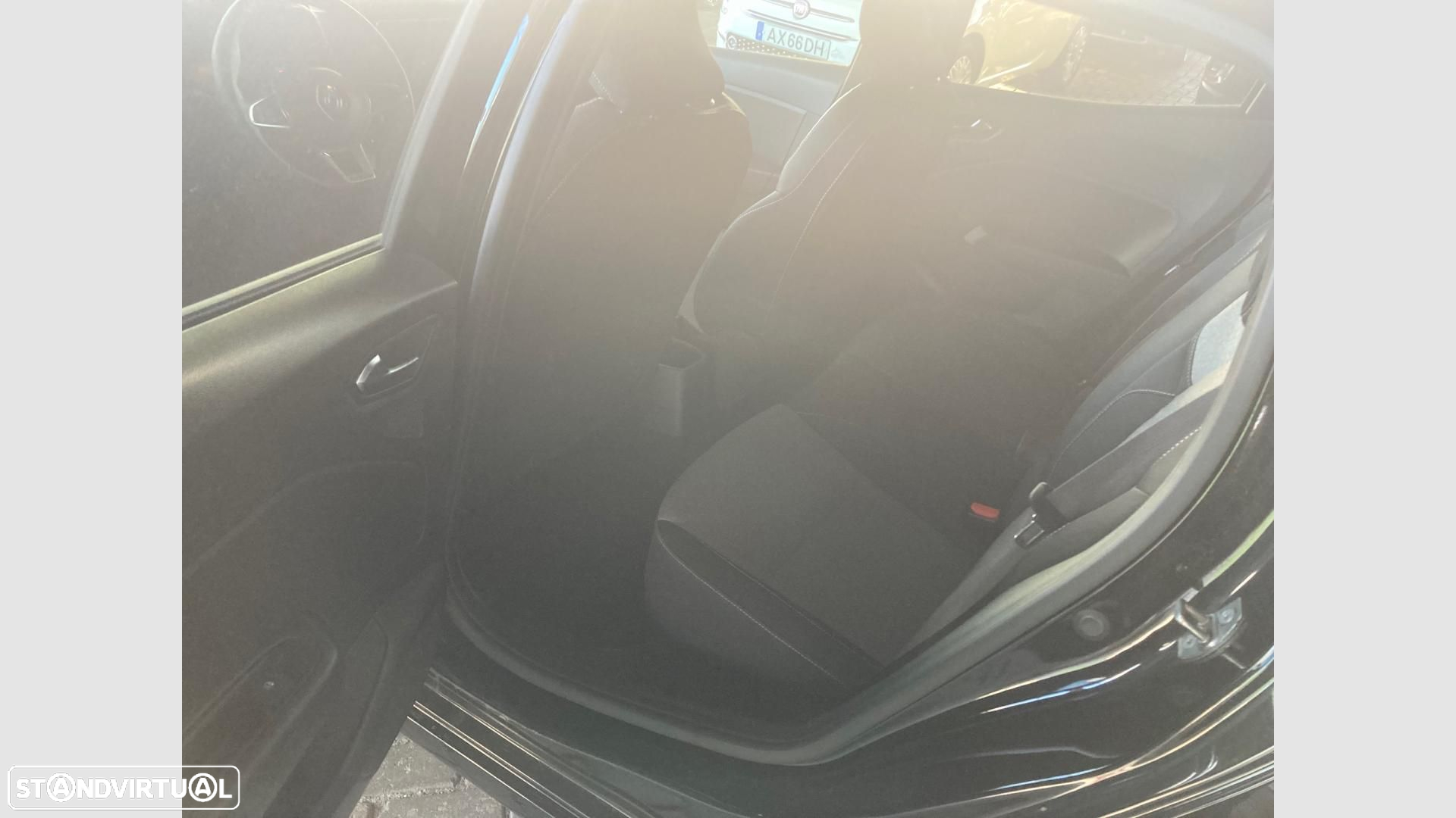 Renault Clio 1.0 TCe Evolution - 9