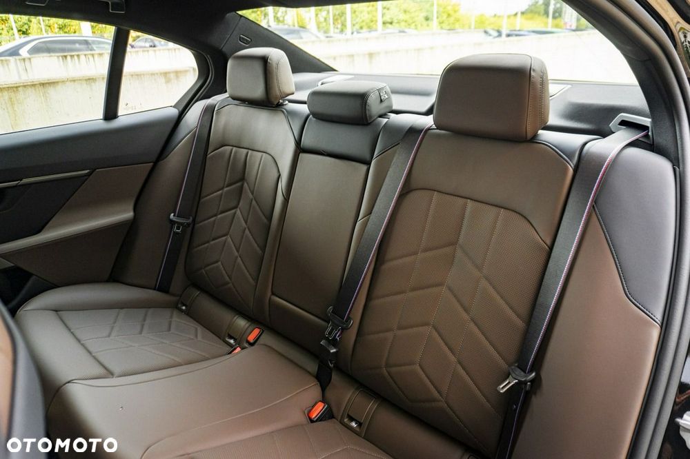 BMW Seria 5 - 28