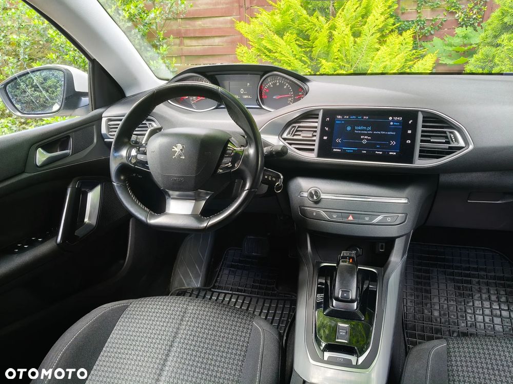 Peugeot 308 1.5 BlueHDi Active Pack Business S&S EAT8 - 19